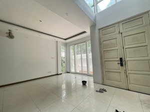 siêu phẩm biệt thự mễ trì hạ 135m 4 tầng mt 7.6m kinh doanh tiện ích công năng đầy đủ giá chỉ 46 tỷ