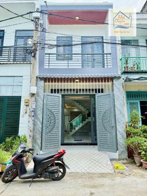 63.7m2 nhà shr có 2 ban công gần chợ thạnh xuân q12