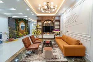 cho thuê căn biệt thự 1 trệt 4 lầu có thang máy nằm ngay trung tâm thị trấn xã long thành