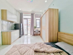 studio cửa sổ lớn máy giặt riêng tân hải, tân bình