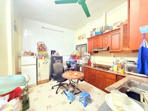 bán nhà kim mã, ngọc khánh, ba đình. gần nguyễn chí thanh, cv thủ lệ. 5 tầng. giá: 15,8 tỷ