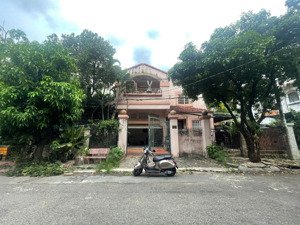 cần bán biệt thự nguyễn oanh gò vấp, đường 12m, vỉa hè 3m