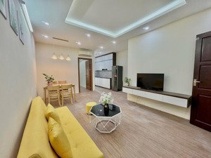 em sẵn căn 1 ngủ 1wc chung cư phenikaa tầng đẹp hướng đẹp ạ