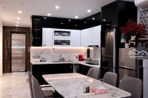 phân lô trường chinh - 6 tầng thang máy - ô tô tránh dừng đỗ thoải mái - full nội thất - sổ hoa hậu