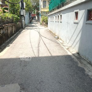 đất trâu quỳ, ô tô 7 chỗ thông vào nhà , trung tâm,mặt tiền khủng. kinh doanh dòng tiền đỉnh