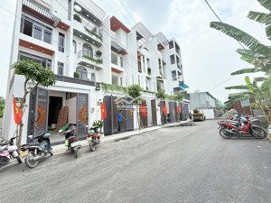 bán nhà phố siêu đẹp từng cm đường thạnh xuân 25, quận 12