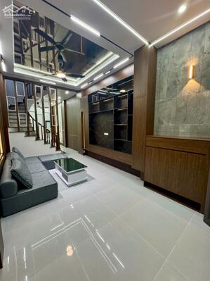 Nhà 2 mặt thoáng dân+sân riêng 42m2*4 tầng-12.2 tỷ* 50m ra đường ÔTÔ phố Nhân Hoà- Q. Thanh Xuân