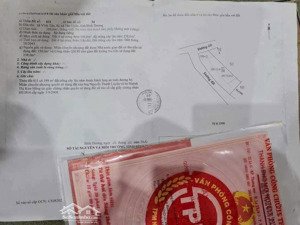 cần bán gấp 388m giá 3tỷ2 giáp chủ