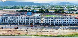 cần bán lô đất 5*16m giá 2.5 tỷ có sổ sẵn