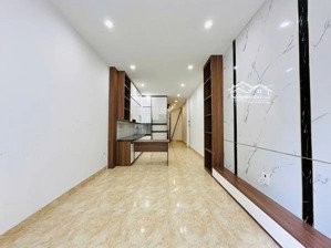 đại từ - dòng tiền - 6 tầng thang máy - đầy đủ nội thất