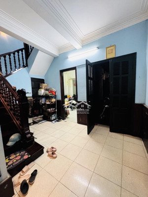 cần bán đất tặng nhà ngõ 285 đội cấn - ngõ rộng - ô tô đỗ tận của - nhiều tiện ích - 21 tỷ