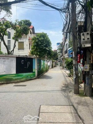 chính chủ gửi bán nhà ngõ 48 ngô gia tư, việt hưng, 31m2, mt 3.8m xây mới 5t nội thất cơ bản