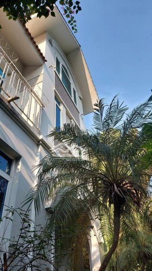 bán bt hoàng quốc việt - cầu giấy, 210m2 x 4t mt12m giá 54 tỷ, ô tô, full thổ cư, giá trị tiềm năng