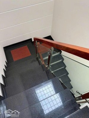 [ 5 tỷ 850 ] nhà phạm ngũ lão , ngay phố tây bùi viện . hẻm xe hơi. đang cho thuê kinh doanh .