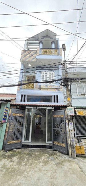 nhà mới,đường chiến lược,bình trị đông (62m2 _ 4.3 x 15 x 3 tầng) 6.5 tỷ tl