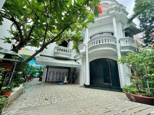 bán nhà biệt thự 29 tỷ, 260m2, lâm văn bền, tân kiểng, q7, hcm giá cực chất