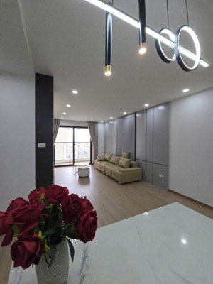 bán căn 3 ngủ tại chung cư v2 victỏia văn phú hà đông 120m sổ đỏ giá 7.25 tỷ lh 