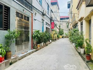 bán nhà 3 tầng vũ xuân thiều - nhà dân xây - gần ô tô - 02 thoáng - full nội thất - 84m2 - 9,6 tỷ