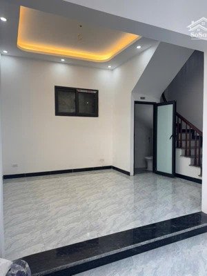 chỉ 4 tỉ sở hữu ngay nhà ngọc hồi - gần ngay bv nông nghiệp - xây mới - dân trí cực đông - gần chợ