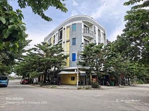 toà căn hộ 4 tầng 30 phòng gần 200m2 góc 2 mặt tiền đường 7.5m - giá bán: 17 tỷ