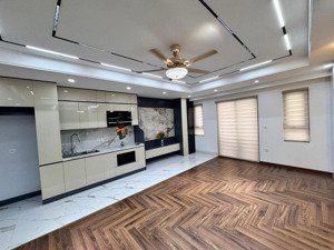 đẹp quên lối về! trần duy hưng, phân lô, gara ô tô, vị trí cực đẹp, kinh doanh đỉnh cao