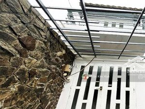 quận 7, nhà ở ngay, kê bên phú mỹ hưng, 29m2, huỳnh tấn phát, 2 tỷ nhỉnh, t3-06