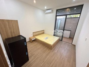 chính chủ cho thuê chdv mới keng đường 38cl cát lái, 1pn tách bếp full nội thất, ở được ngay