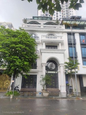 cho thuê biệt thự tại hồng tiến - vỉa hè - ô tô tránh - 170m2 6 tầng - thang máy- nội thất cơ bản