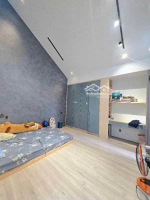 nhà phố siêu hiếm thiết kế riêng thu nhập 33tr/tháng