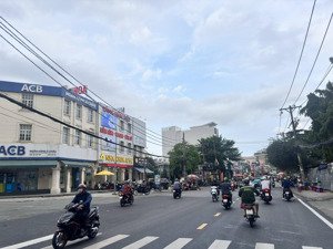 đầu tư!! nhà 3 tầng mặt tiền kd đỗ xuân hợp chỉ 9tỷ thu nhập sẵn 20tr/tháng, cách global city 800m