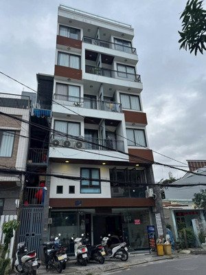 mặt bằng nhỏ gọn cho thuê chỉ vài bước ra biển mỹ khê