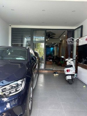 nhà đẹp 4 tầng/ xh đậu nhà- gần mt trần xuân soạn- ngay kiều đàm - lottlemart- 4 * 15 m - tặng ntcc