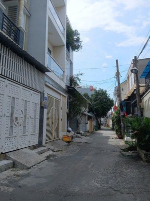 bán nhà cấp 4, (7x17) hẻm xe hơi đsố 4 , p. hiệp bình phước, thủ đức (gần cầu ông dầu)