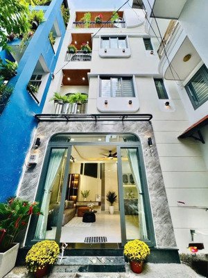 bán gấp nhà phan đăng lưu, p.5, q. phú nhuận, 3 tầng, 60m2, giá tốt nhất khu vực - chỉ 5 tỷ 200.