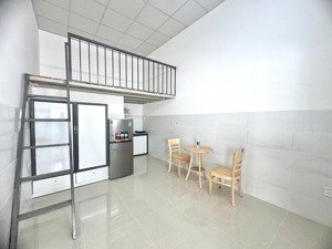 chính chủ cho thuê ccmn cho nuôi chó mèo, nhận xe điện, không giới hạn số lượng người ở gần ufm kcx