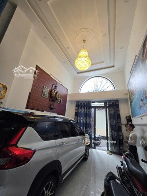 chính chủ bán nhà hxh liên khu 10-11, bình tân, gần ngã tư bốn xã, 4,3x15,2m xây 5 tầng, giá 7.1ty