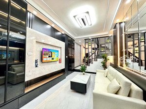 nhà đẹp, giá tốt hoàng văn thái, 51m2x4t, gần mặt phố, giá 9,35 tỷ (cam kết nhà thật giá chuẩn)