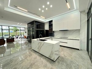 vh139 c.h.o t.h.u.ê nhà nguyên căn liền kề vinhomes marina - 8 ngủ khép kín - full đồ