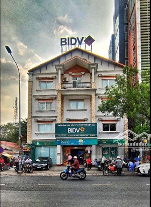 nhà một đời chủ chưa qua đầu tư mặt tiền ngay 11 hoàng hoa thám - dt 9x30m - 4 tầng - giá: 55 tỷ