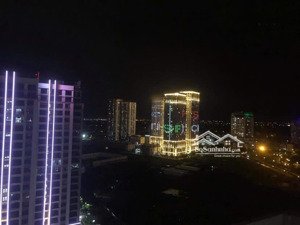 cho thuê căn hộ chung cư vườn đào tây hồ 130m², full nội thất cao cấp