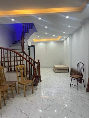 hót nhà liên mạc diện tích rộng, mặt tiền lớn, ô tô đỗ cổng