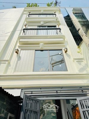 cô hoa cần bán nhà lê hồng phong p10 q10 gần bệnh viện nhi đồng 1 giá 3tỷ990, dt 78,2m2 còn hđ thuê