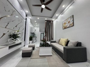 căn góc xuân đỉnh hàng xóm ng.oại giao đoàn - đại sứ quán hàn quốc -