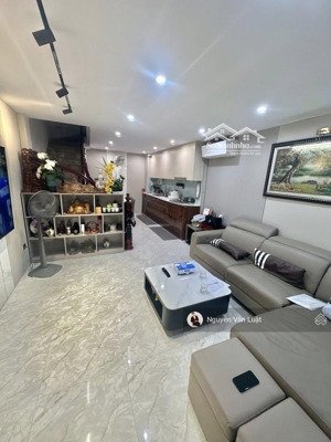 bán nhà đội cấn 45m, 5 tầng , dân xây phân lô , 20m ra mặt phố, sát lăng bác hồ, ngõ rộng, giá 9 tỷ