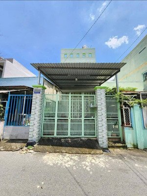 bán nhà trệt lầu giá rẻ đông hoà gần làng đhqg tp. hcm