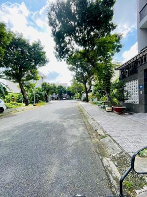 Mặt tiền đường số 11 khu dân cư Khang Điền giá tốt nhất