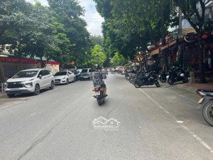 bán nhà mặt phô lê lợi kinh doanh tốt vị trí đẹp dòng tiền quanh năm 45m2 giá chỉ 15.5 tỷ