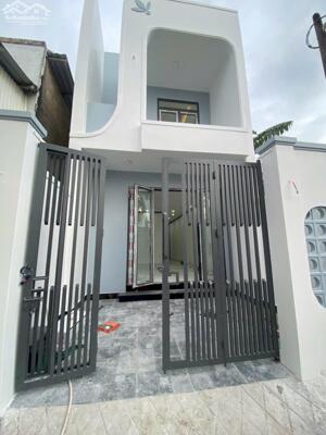 BÁN NHÀ MỚI XÂY PHƯỜNG 3 VĨNH LONG