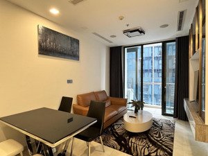 cho thuê căn hộ 1 phòng ngủ- view sông, diện tích 53 m2 giá tốt tại vinhomes bason quận 1