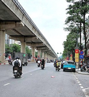 bán nhà gần chợ cầu diễn - 55m - mt4,6m - dân xây - 2 thoáng - ngõ thông ô tô - kd - ở ngay